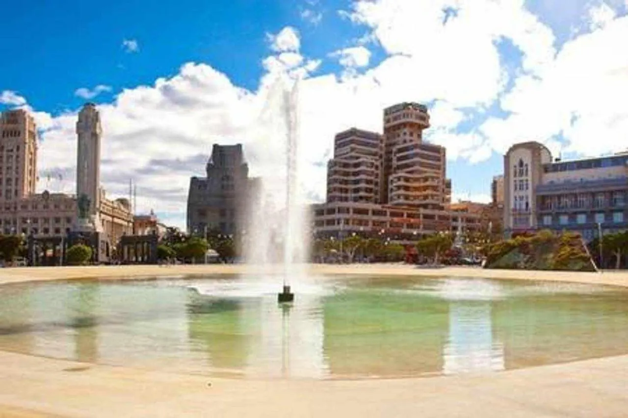 CÉNTRICA VIVIENDA VACACIONAL EN SANTA CRUZ WiFi ILIMITADO Apartamento